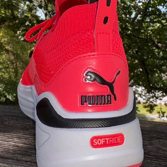 Puma Women's Softride STAKD Sneaker Orchid/Black - Picture 4 of 13